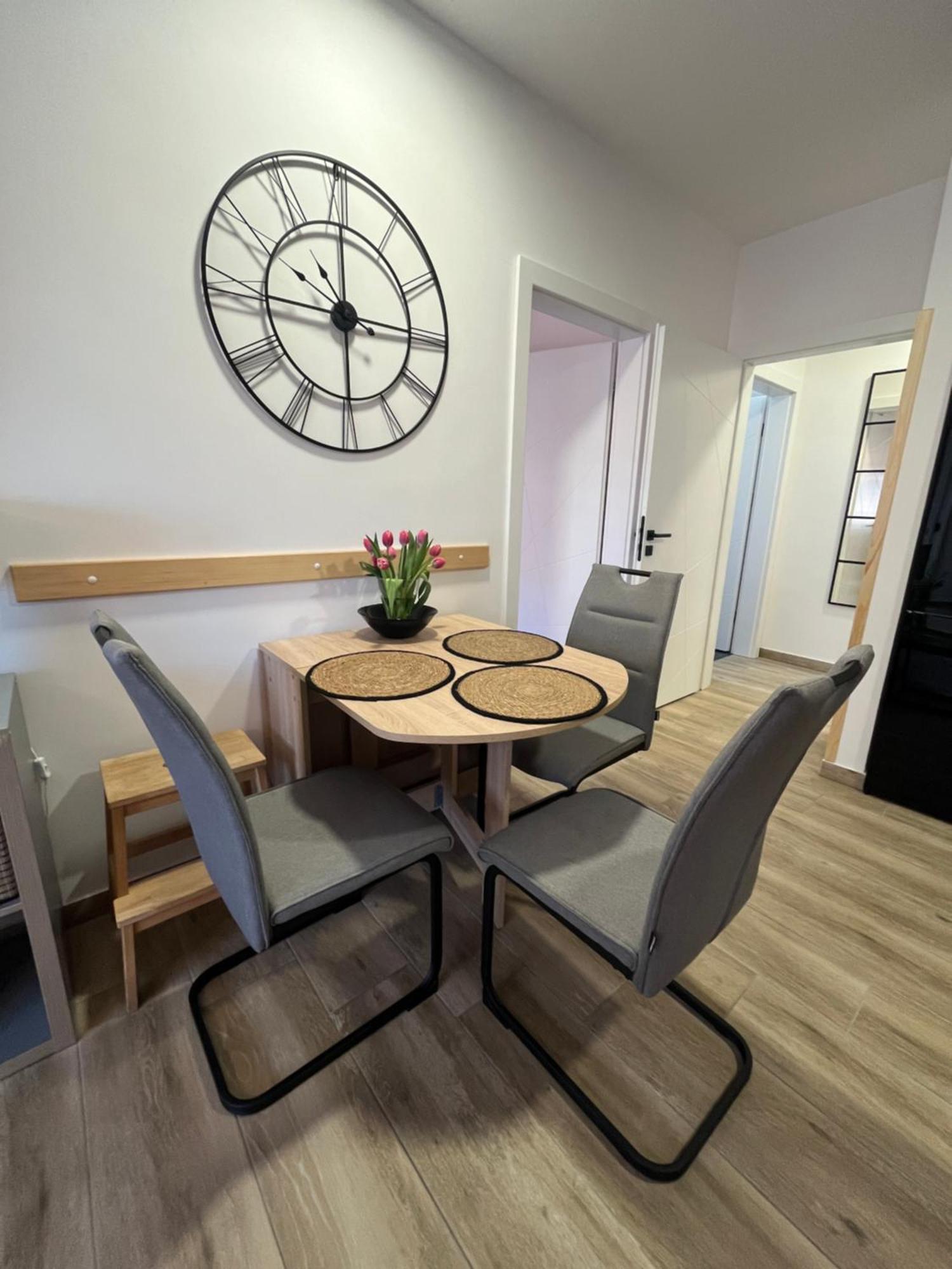 Apartman Sandra Nova Gradiska Eksteriør bilde